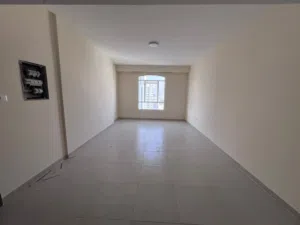شقة أول ساكن بإطلالة بحرية عجمان