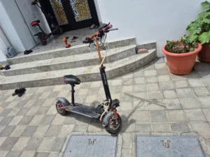 سكوتر للبيع اوللبدل نع بلايستيشن 4