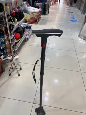 مستلزمات طبية عكازات طبية معدن وخشب عكازة خشب متعددة الاشكال