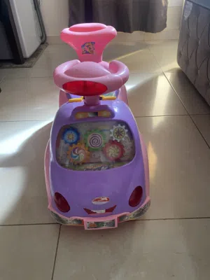 سياره اطفال للبيع