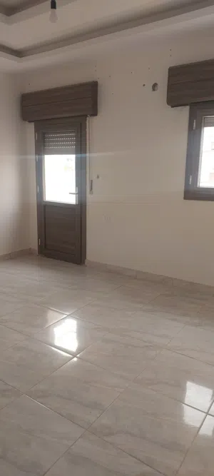 دور من فيلا حديث الحشان سوق الجمعه قرب مسجد انس بن مالك بين الحشان وزناته