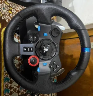 دركسون Logitech G29 كامل الملحقات مستعمل مدة 8 اشهر للبيع