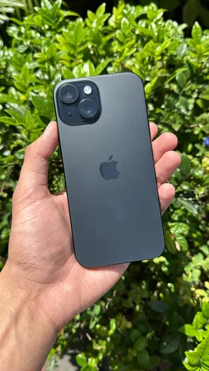 iphone-15-ll-امريكي-اسود-بطارية-90-بالمية-اصلية-بحالة-الجديد