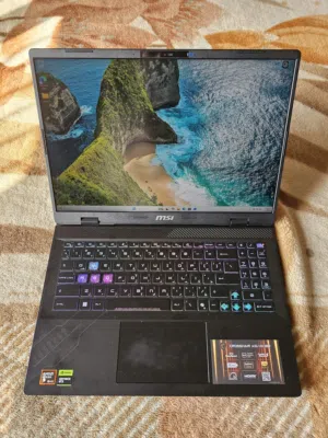 Msi crosshair A16 Ryzen 9 8940HX Rtx 5060