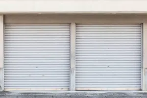 عدد 2 بواب سحابات قياس 3×3  السعر 100 دينار للواحد قابل لتفاوض