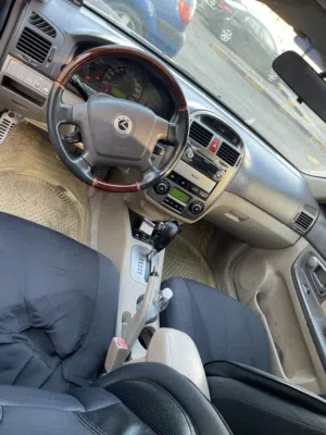 Used Kia Spectra in Tripoli
