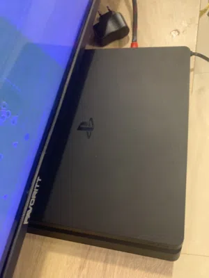 بلايستيشن 4 سلم 500GB نظيف ربي يبارك 2 يدين أصليات وسعر حرق