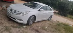 هونداي سوناتا الدار موديل 2010 كمبيو عادي ستة مرشات خالي من العيوب