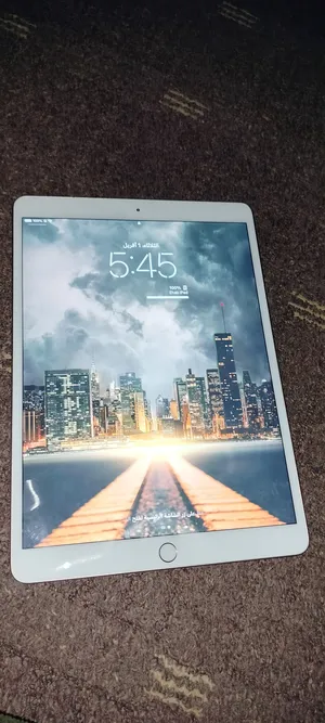 ‏أبل ‏.‏ ايباد اير 3 ‏.‏ 64 جيجابايت‏3