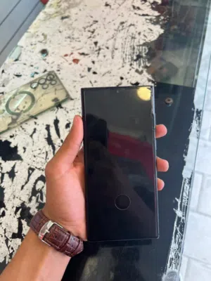 s22 ultra للبيع نظيف مفيش ولا عيب هاتف الله يبارك
