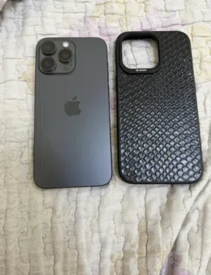 iPhone 15 Pro Max - Black Titanium 83% Battery Pristine Condition