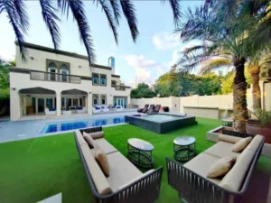 4 Bedrooms Chalet for Rent in Manama Manama Center