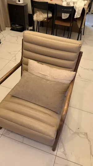 One seat chair