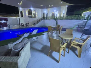 2 Bedrooms Chalet for Rent in Zarqa Birayn