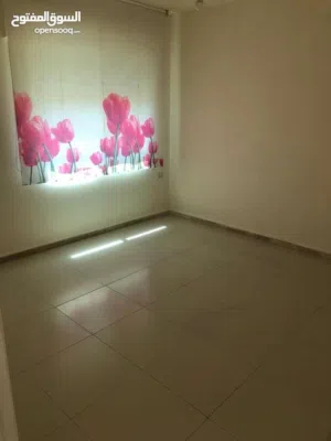 استديو فارغ فاخر  الايجار