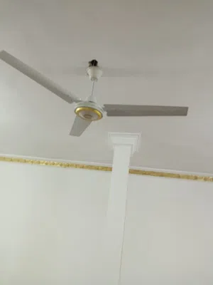 فني كهرباء وصيانه عامه في خدمتكم