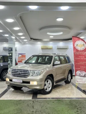 Used Toyota Land Cruiser in Muscat