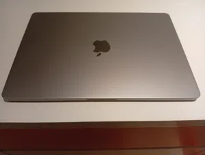 للبدل فقط: ماك بوك اير M3 ب ماك بوك برو M1 Pro