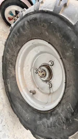 مطلوب عجلات موطو أربع عجلات زي الي فصوره