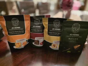 Matcha and tea cubes