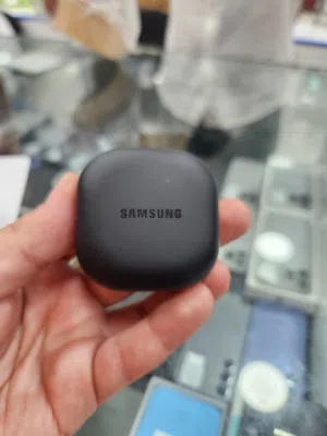 Samsung buds 2 pro مستعمل بحالة ممتازة جدا بسعر مميز