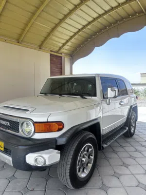 Used Toyota FJ in Al Dhahirah