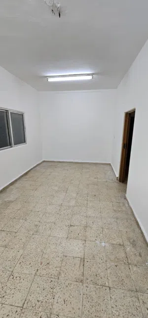 90 m2 3 Bedrooms Apartments for Rent in Zarqa Hay Al-Rasheed - Rusaifah