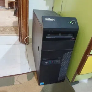 كمبيوتر لينوفو نظيف