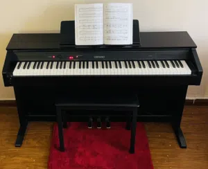 casio piano excellent condition بيانو كاسيو، بحالة ممتازة