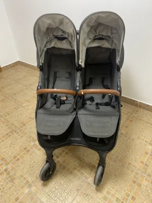 عربايت توأم Valcobaby