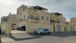 غرفة مع دورة مياه للايجار في الخوض