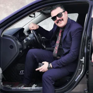 نيكولاس 