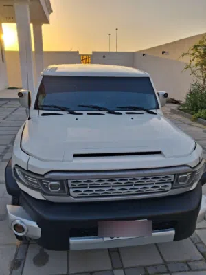 Used Toyota FJ in Abu Dhabi