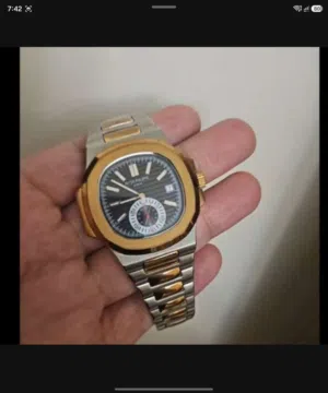 باتيك فيليب سوبر اوتوماتيك لون مميز ونادر