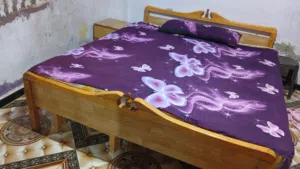 تخت وتسريحه