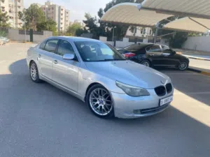 بي إم دبليو528i