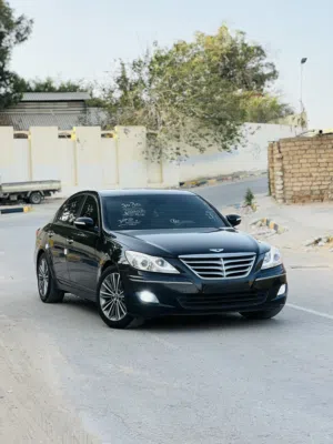 Used Genesis G70 in Tripoli