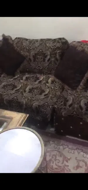 طقم كنب بحالة جيدة للتبرع