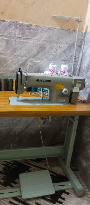 ماكنه خياطه للبيع