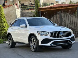 Mercedes-Benz glc300 2020