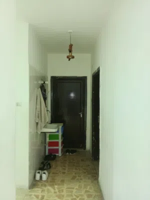 بيت للبيع.....
