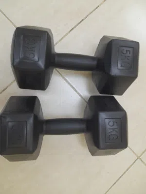 Dumbbell 5 KG للبيع  دنبل وزن 5 كيلو بحالة ممتازة، مناسب للتمارين المنزلية وتقوية العضلات.