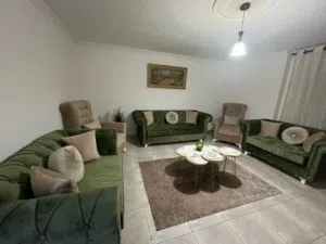 طقم كنب صالون بحالة ممتازة – شبه جديد