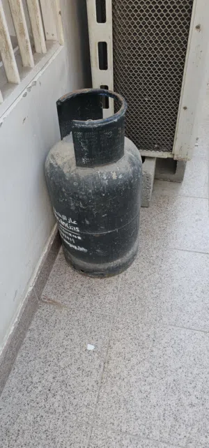 للبيع سلندرات غاز