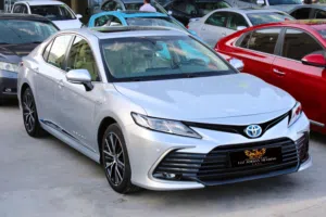 Toyota Camry Hybrid GLE 2021