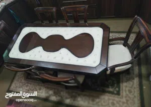 طاولة سفرة تفصيل مع 6 مقاعد للبيع