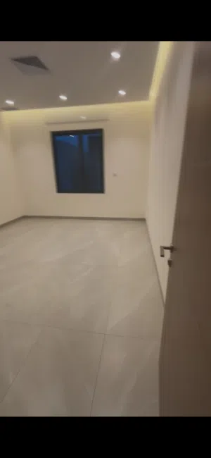 للإيجار عماره للشركات بخيطان الفروانية