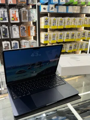 MacBook Air 13-inch with Apple M3 chip // ماك بوك اير  13 انش