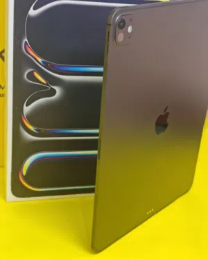Apple iPad Pro 13 256 GB in Hawally