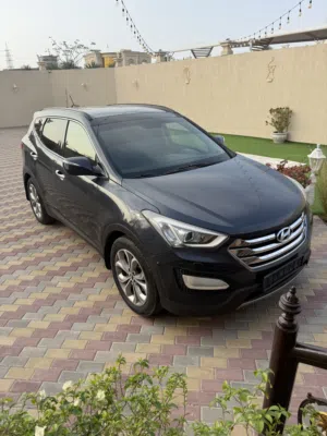 Hyundai Santa Fe 3.3 4WD 2014 GLS  v6  .239000 km .FIRST Owner. Panorama.TOP